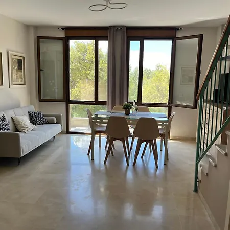 아파트 Casa Paseo De La Ribera 32 *