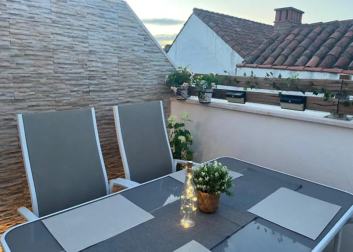 Casa Paseo De La Ribera 32